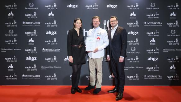 Ihre Logopräsenz als Exklusivpartner auf der Pressewand